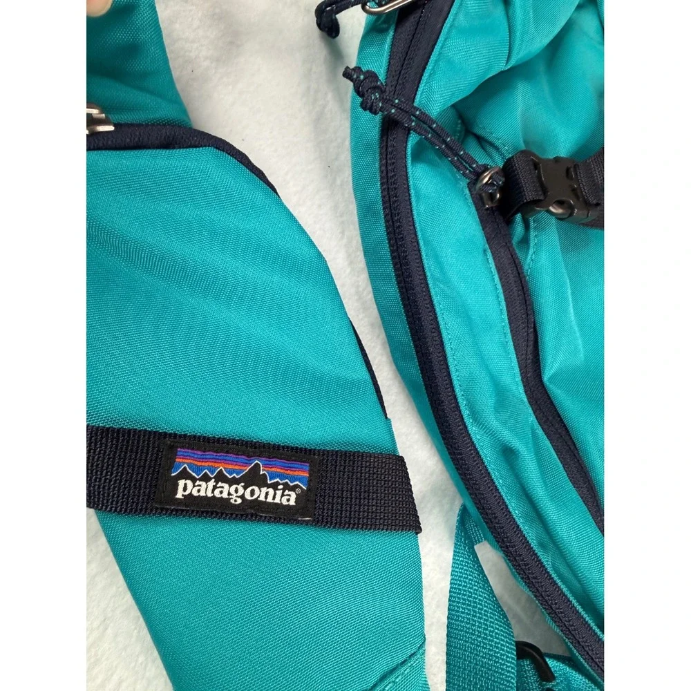 Patagonia Atom Sling Bag 8L Unisex OS Teal Blue Crossbody Backpack Hiking Travel